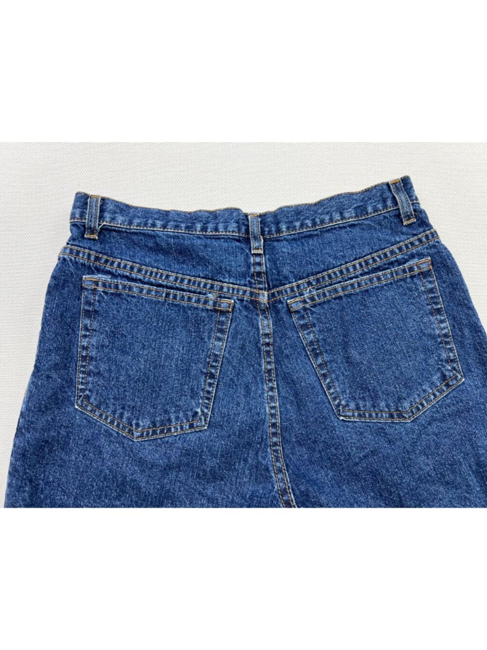 Eddie Bauer Womens Classic Cotton Bermuda Jean Shorts Size 10 Blue Denim Jorts - Picture 8 of 9